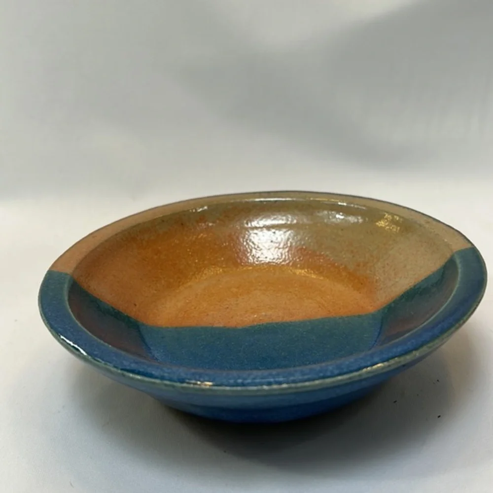 Pottery Tan/Blue Shiny Glazed Lipped Bowl